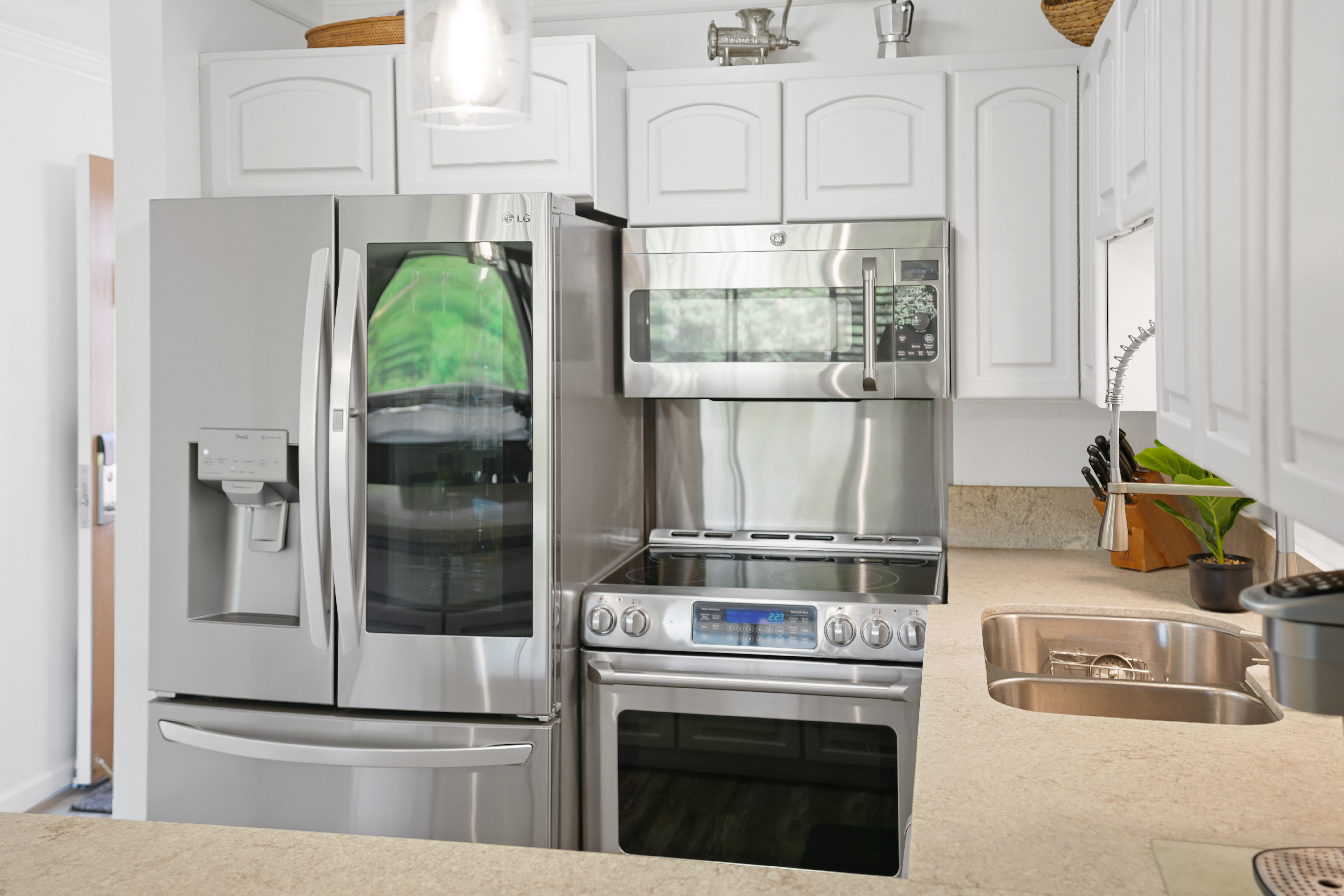 Property Photo: 3411 Wilcox Rd B 21 HI 96766