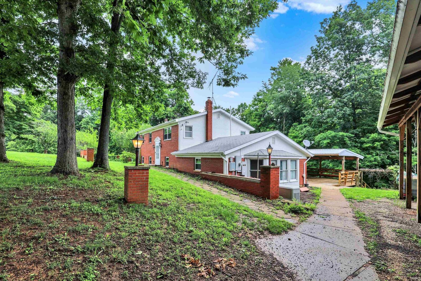 Property Photo: 6810 N Showers Road IN 47408