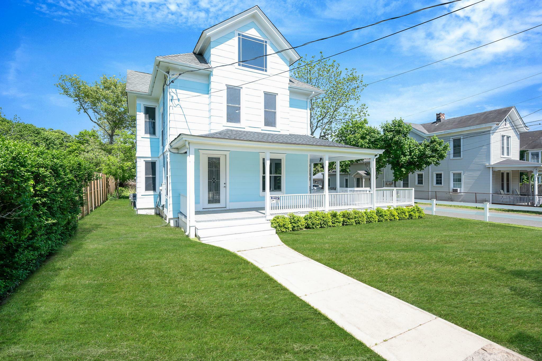 Property Photo: 434 Griffing Avenue NY 11901