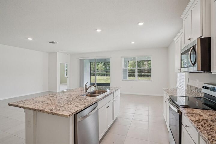 Property Photo:  6203 SW 93rd Loop  FL 34476 