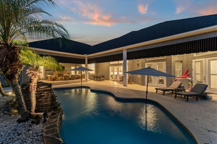 Property Photo: 11441 Hammock Oaks Court FL 33547