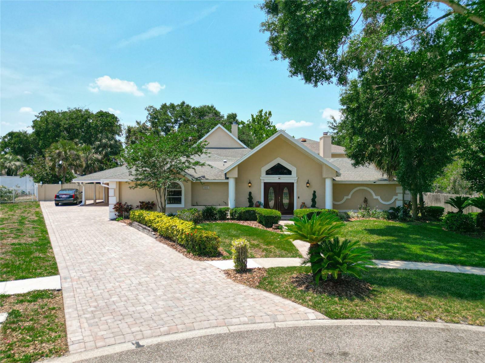 Property Photo: 5852 Medinah Way FL 32819