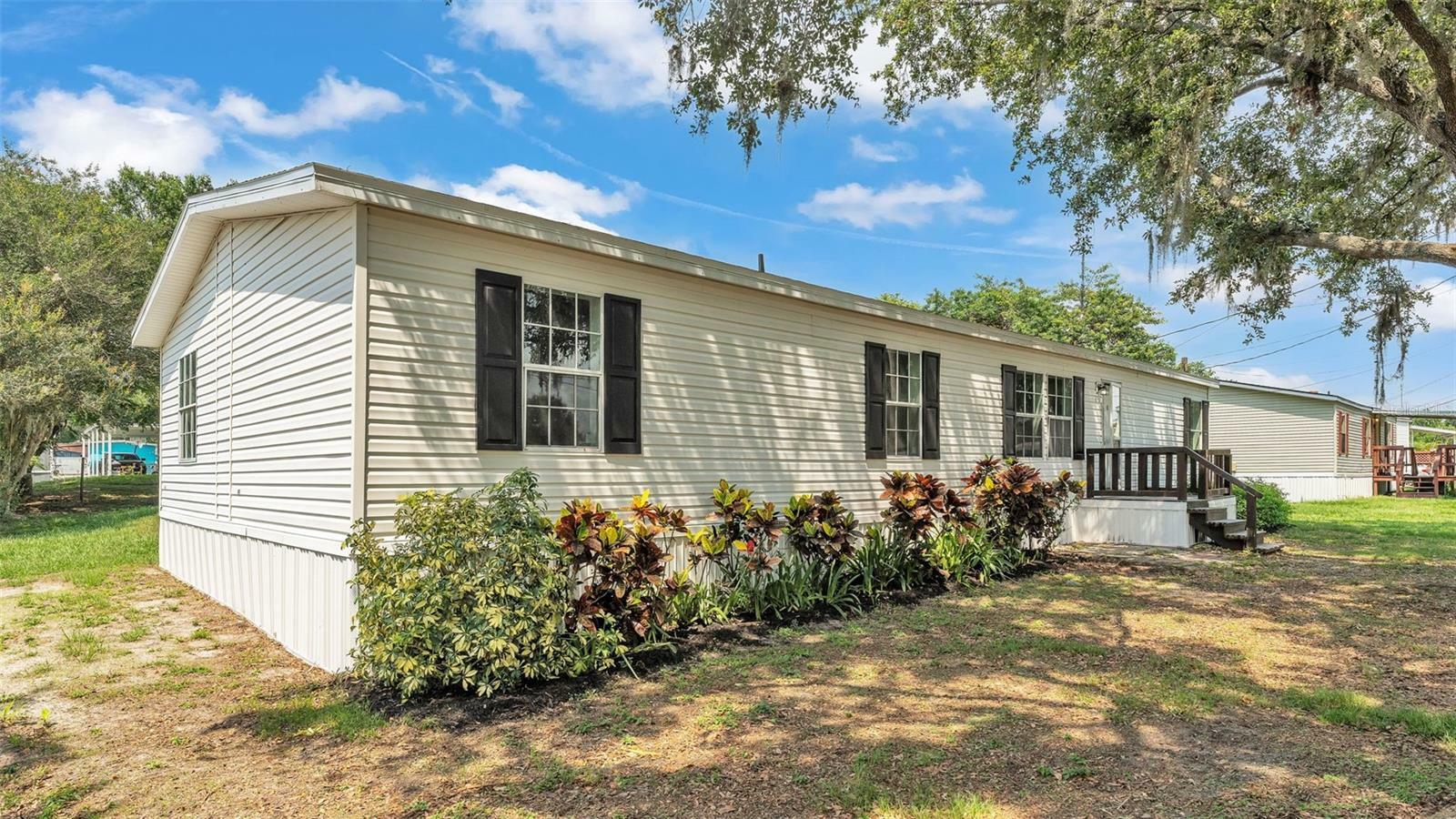Property Photo: 5751 Cherry Tree Drive FL 33811