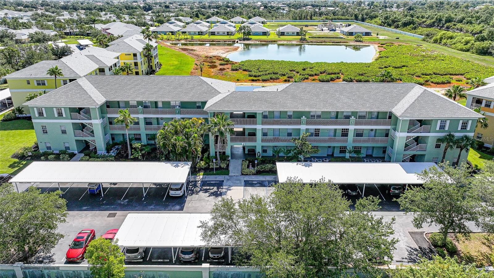 Property Photo:  2160 Heron Lake Drive 201  FL 33983 