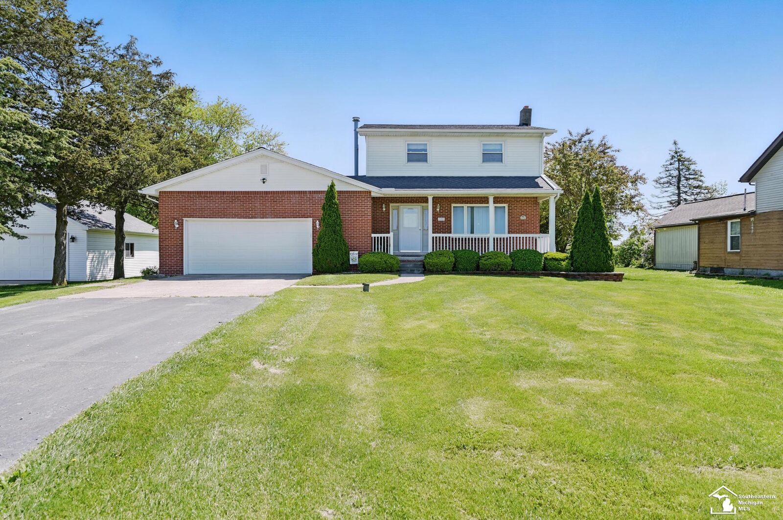 Property Photo:  10710 Otter Road  MI 48117 