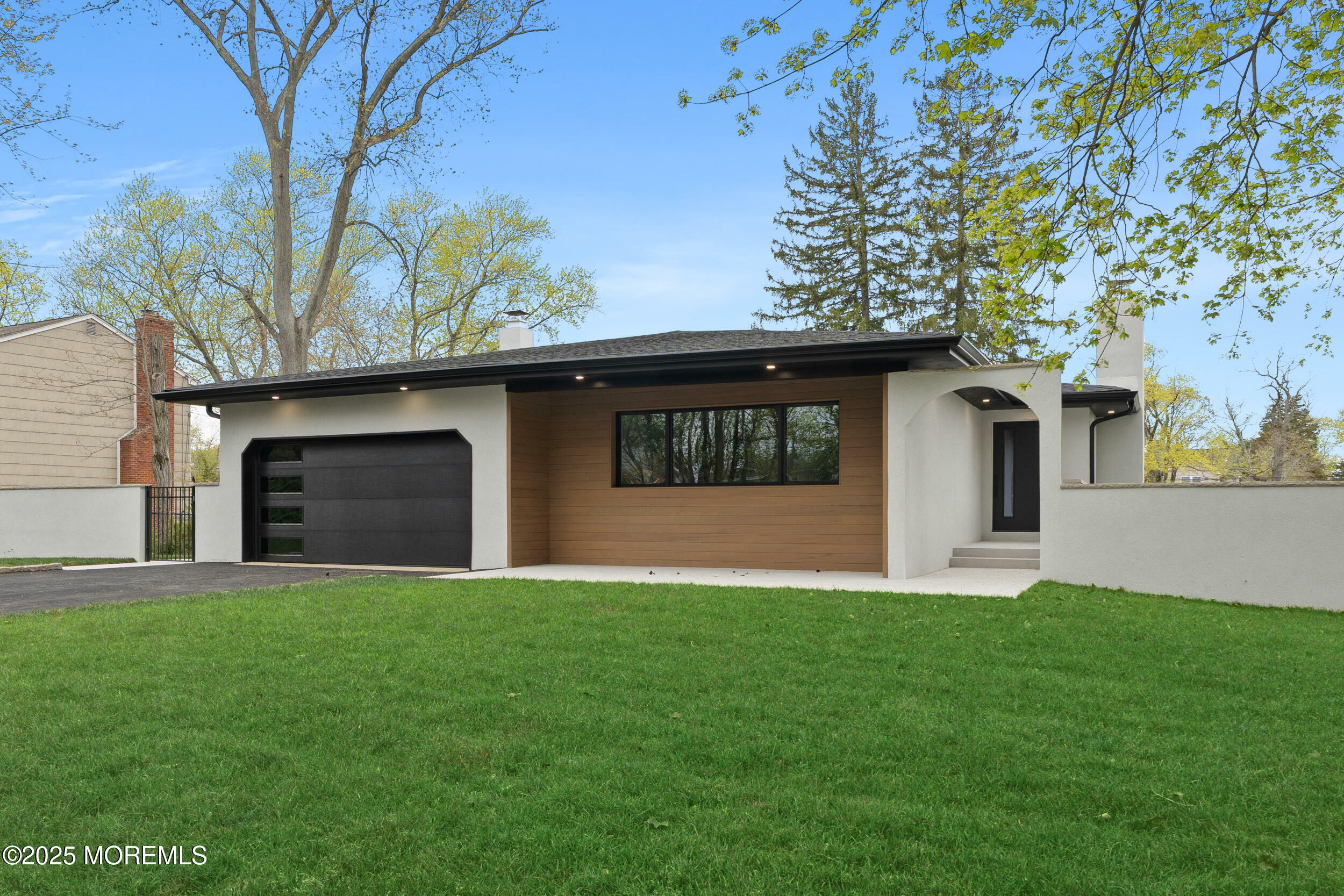 441 Slocum Place  Oakhurst NJ 07755 photo