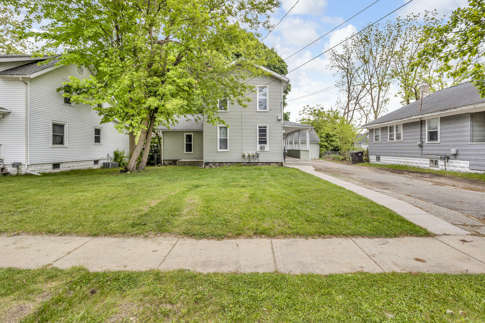 Property Photo: 837 Backus Street MI 49202