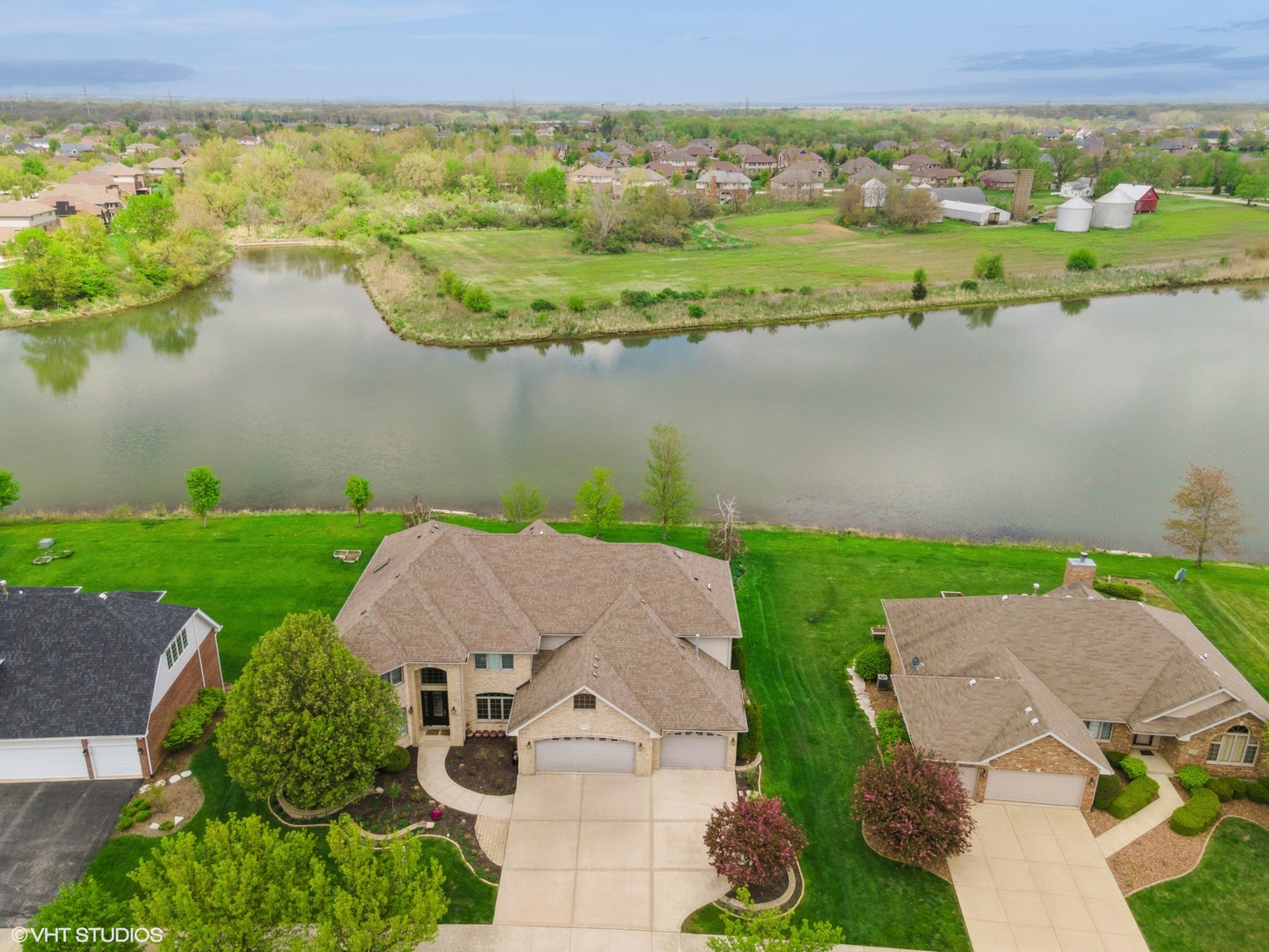 Property Photo: 22844 Lakeview Estates Boulevard IL 60423