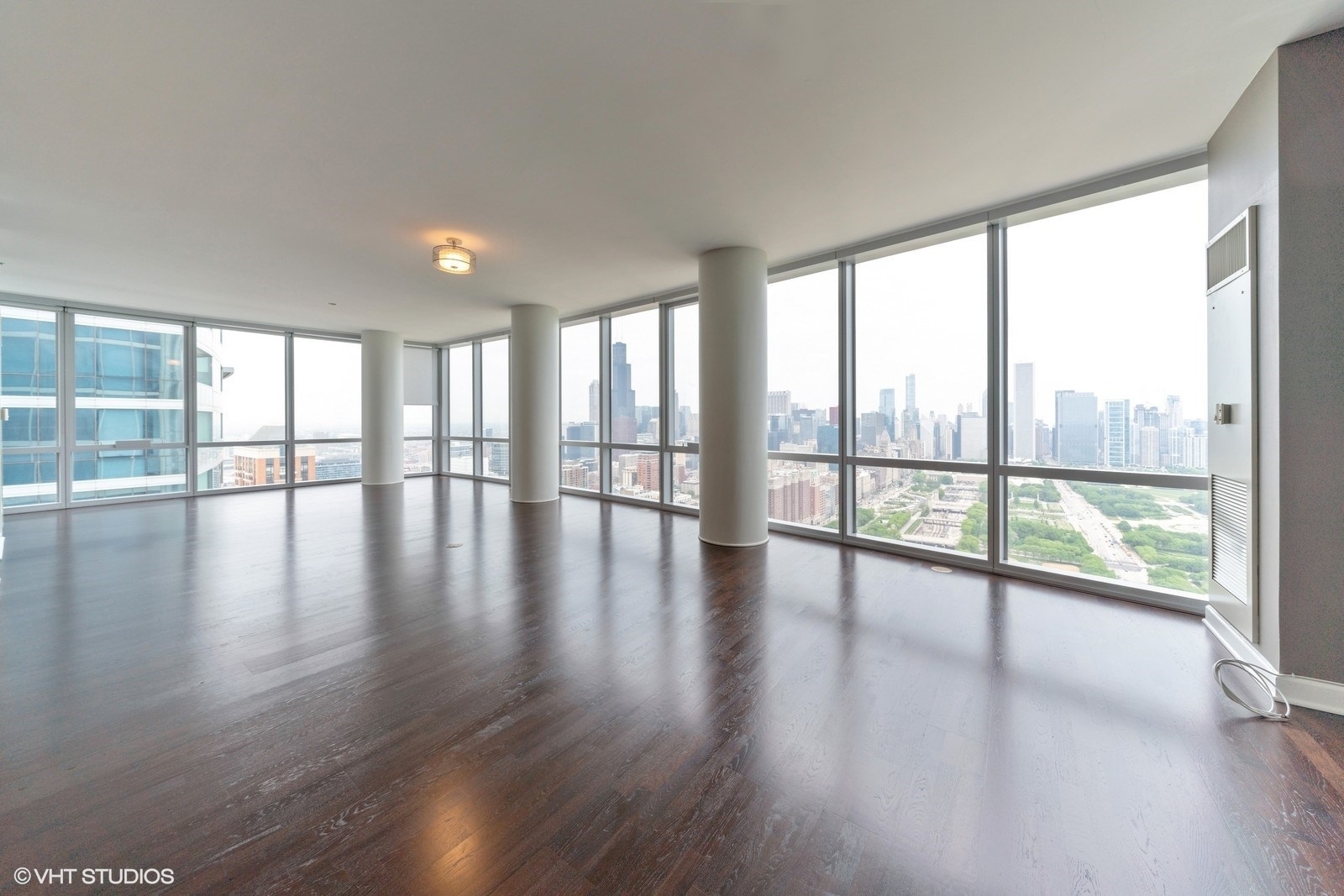 Property Photo:  1211 S Prairie Avenue 4805  IL 60605 
