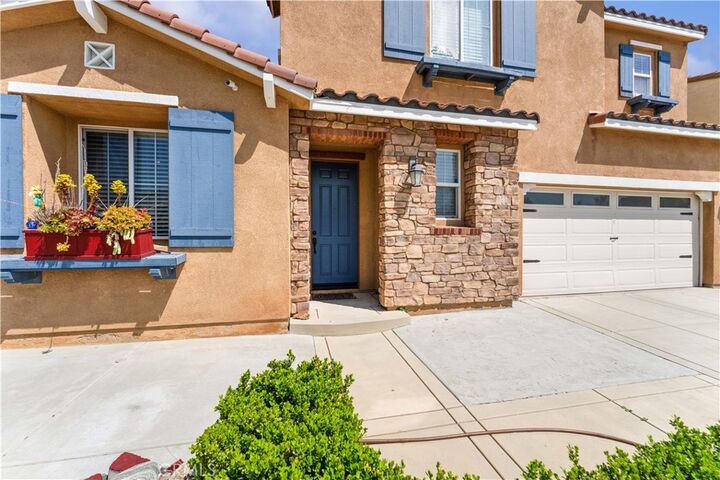 Property Photo: 4803 Hawk Ridge Avenue CA 92336