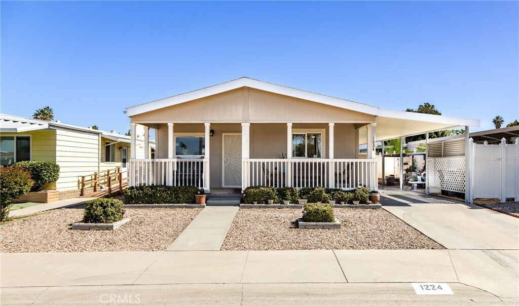 Property Photo: 1224 W Johnston Avenue CA 92543