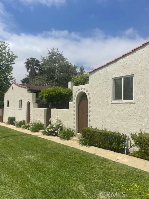 Property Photo: 2023 Lovila Lane CA 91001