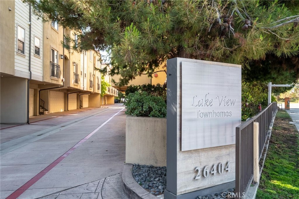 Property Photo: 26404 Vermont Avenue 3 CA 90710