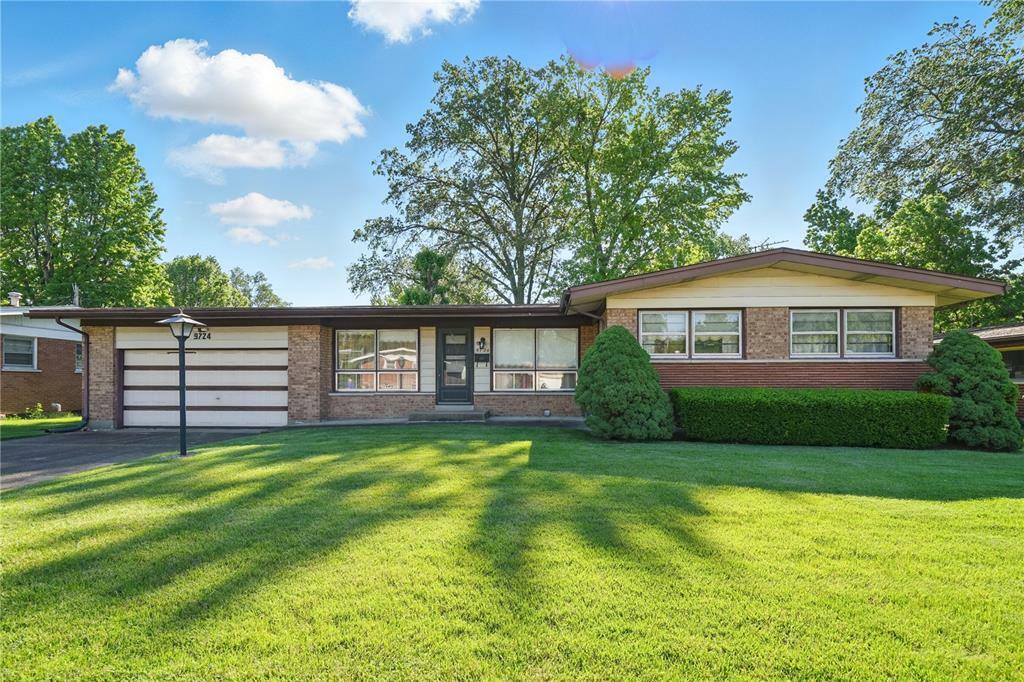 Property Photo: 9724 Venice Drive MO 63136