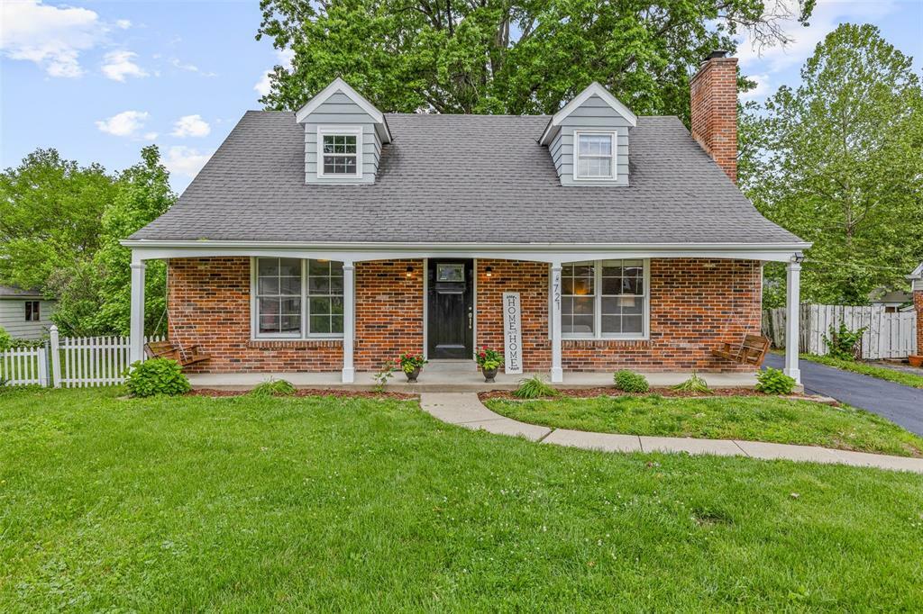 Property Photo: 721 Chippendale Court MO 63122