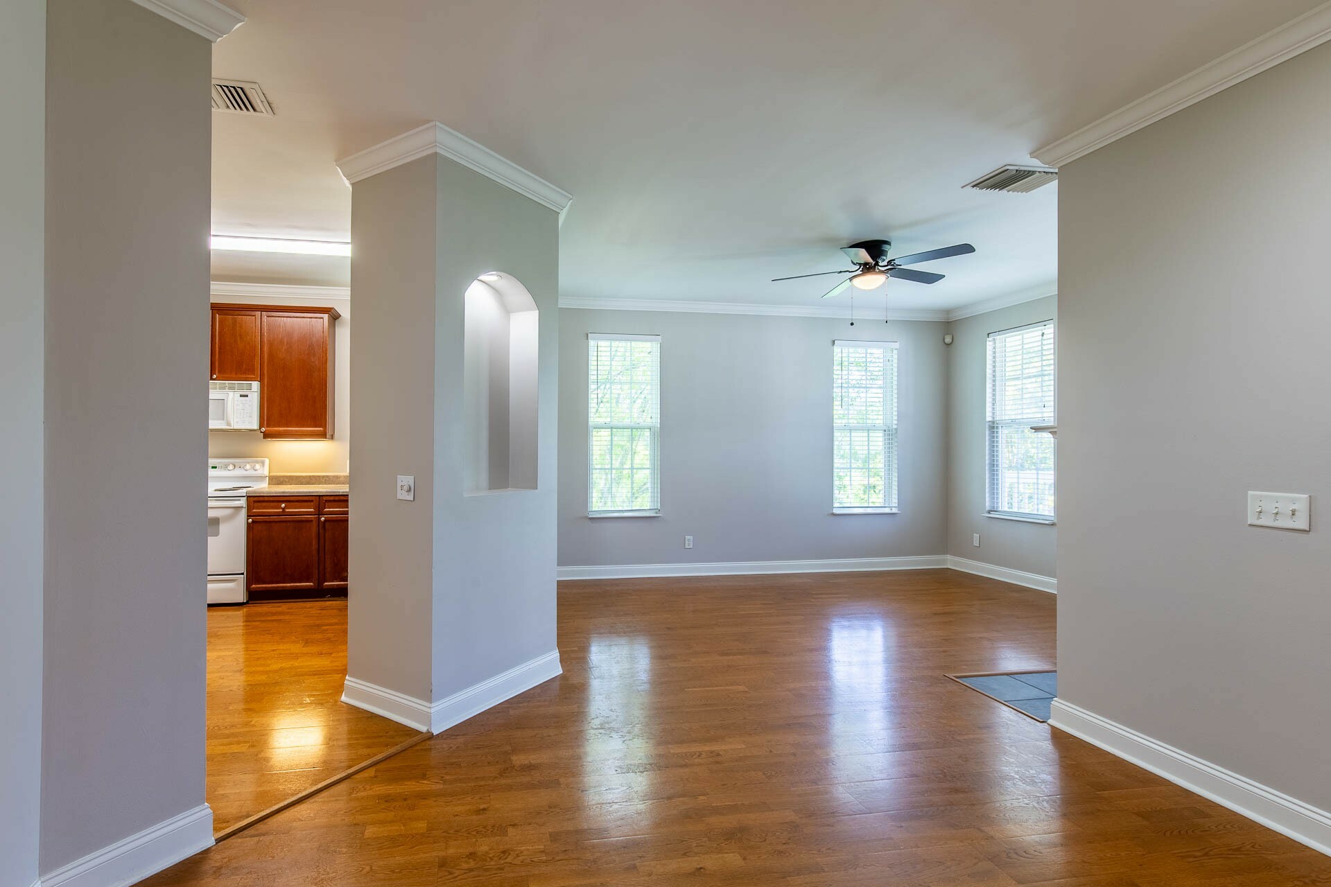 Property Photo: 4316 Summercrest Blvd 512 TN 37013