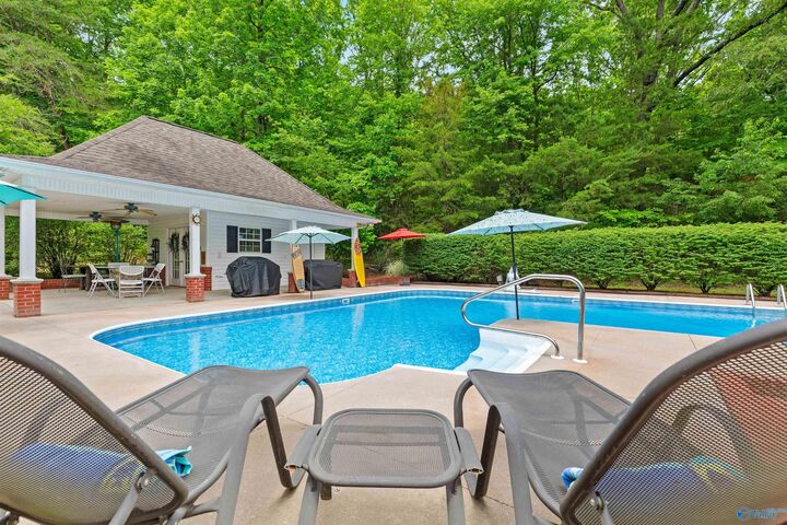 Property Photo: 758 County Road 555 AL 35989