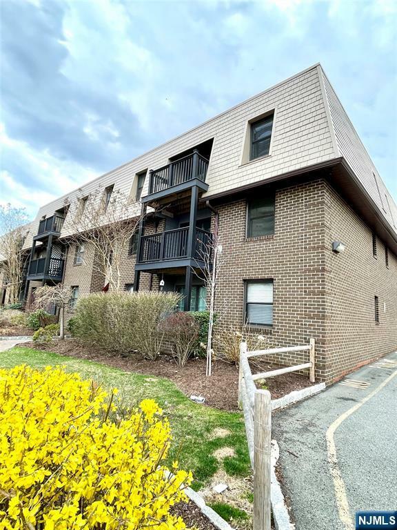 Property Photo: 570 North NJ 07024