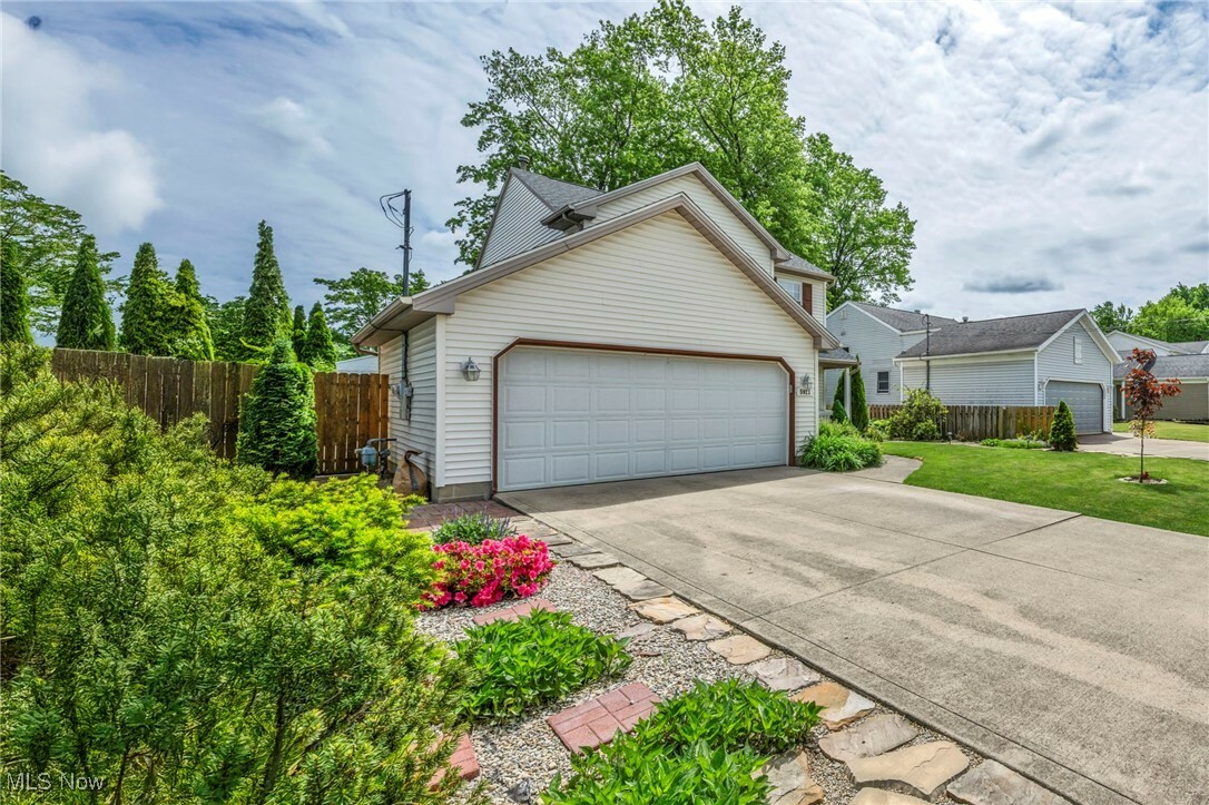 Property Photo: 5921 Eastview Avenue OH 44039