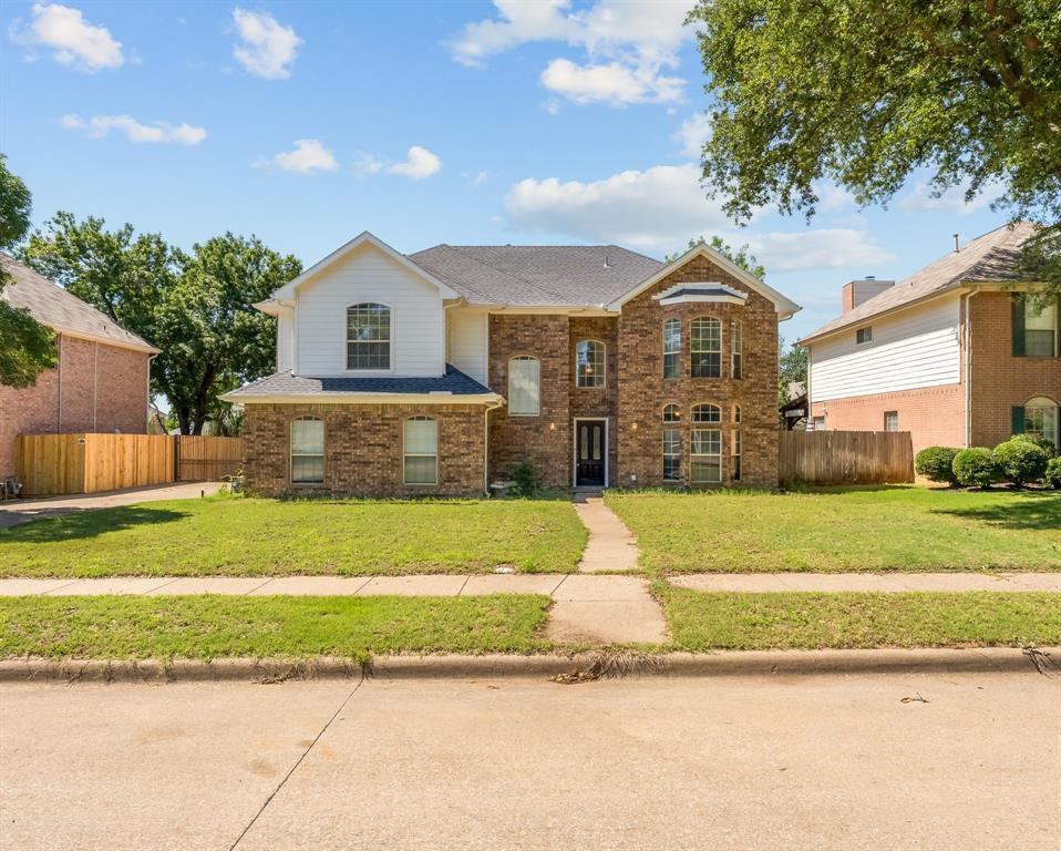 Property Photo: 2816 Wateridge Court TX 76051