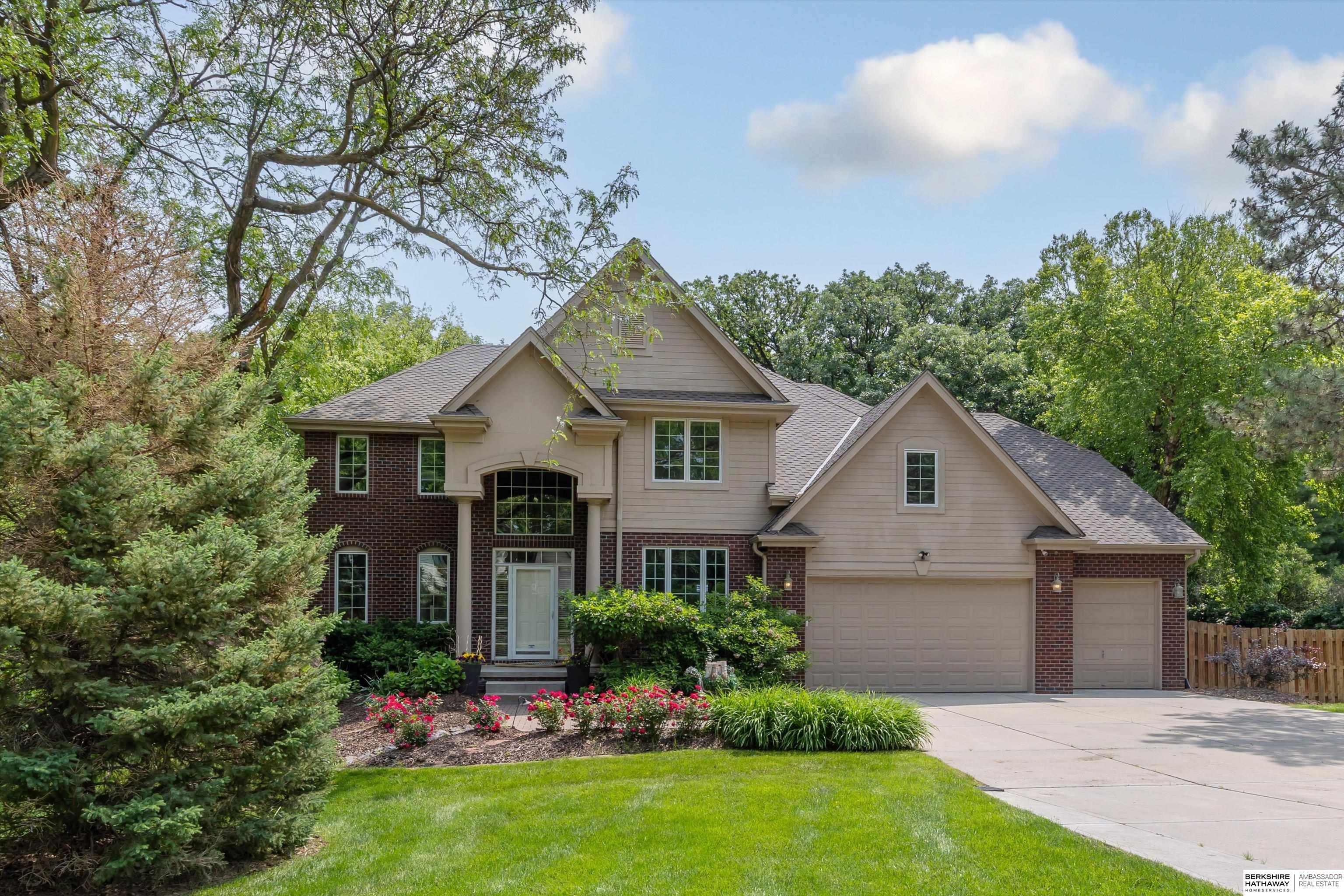 2427 S 97th Avenue  Omaha NE 68124 photo