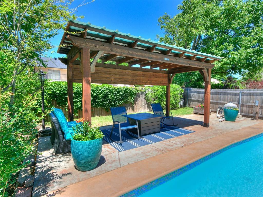 Property Photo: 4303 Oxford Way OK 73072