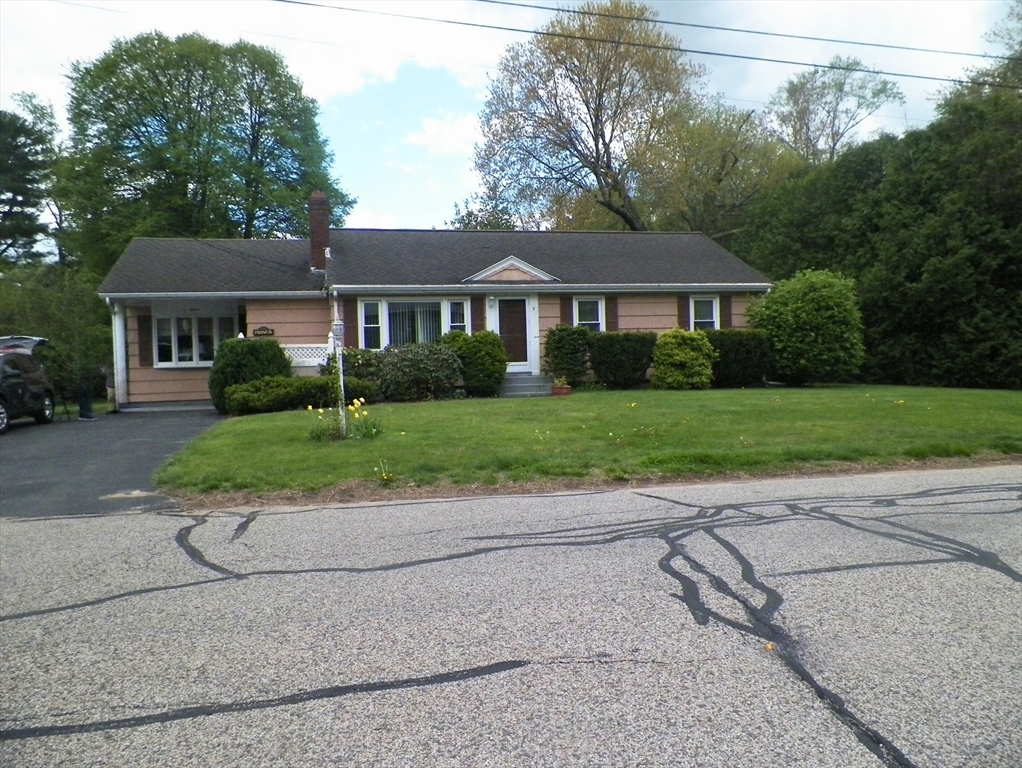 Property Photo: 7 Maple Ln MA 01527