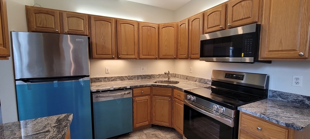 33 Randolph St 17  Abington MA 02371 photo