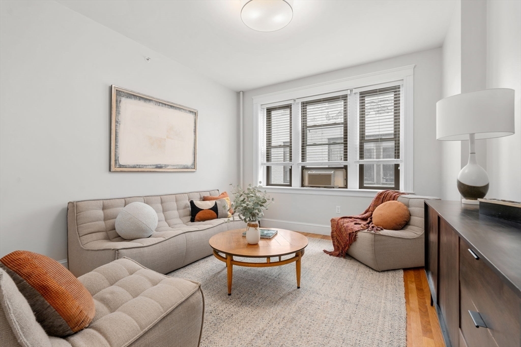 Property Photo: 50 Jamaicaway 8 MA 02130