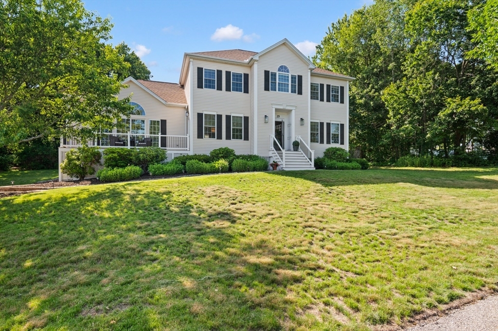 25 Stelyani Dr  Haverhill MA 01835 photo