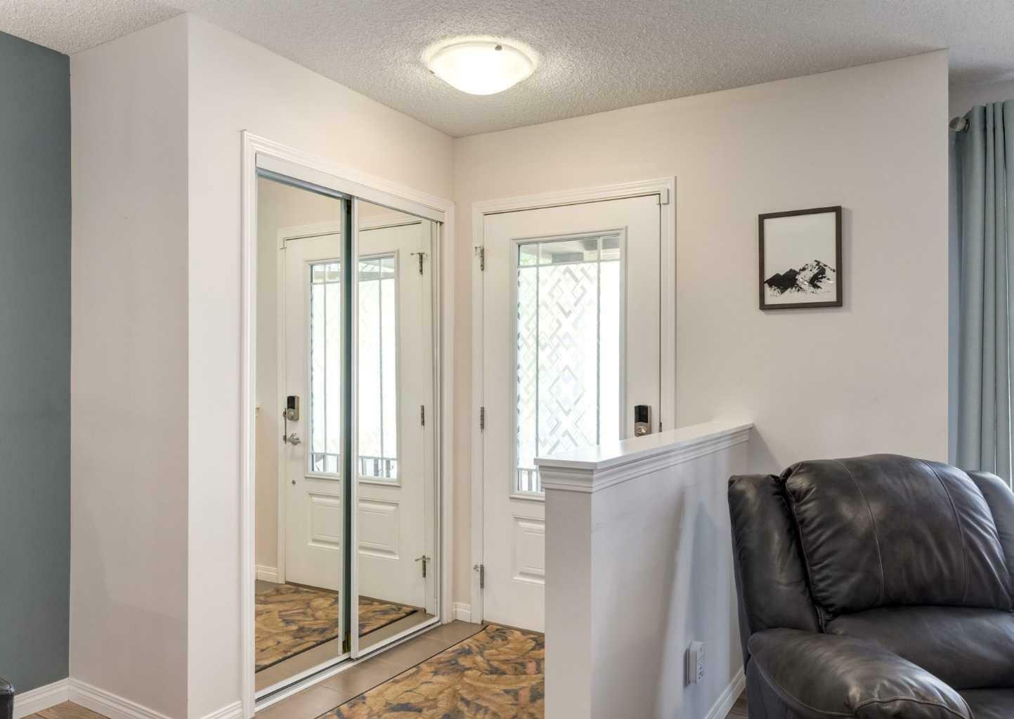 Property Photo:  4124 Windsong Boulevard SW  AB T4B 4A2 