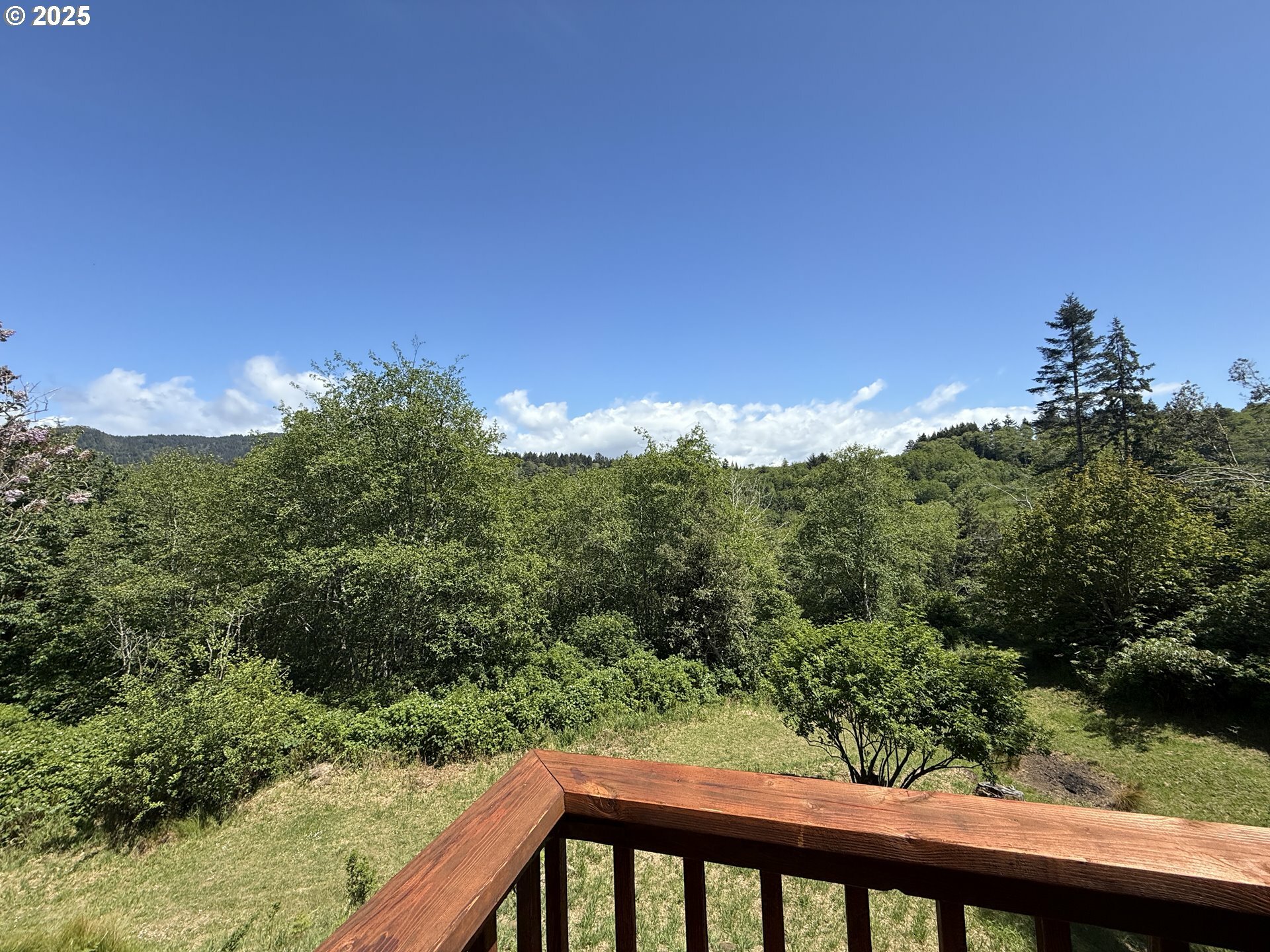 Property Photo: 96134 Foxglove Way OR 97415