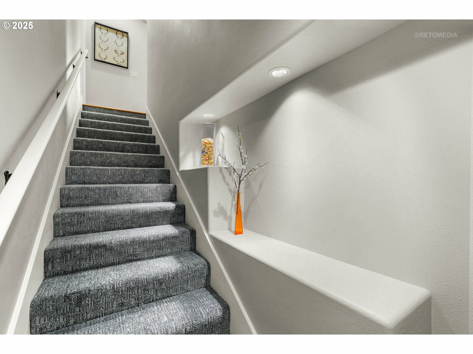 Property Photo: 1902 NE 48th Way OR 97124