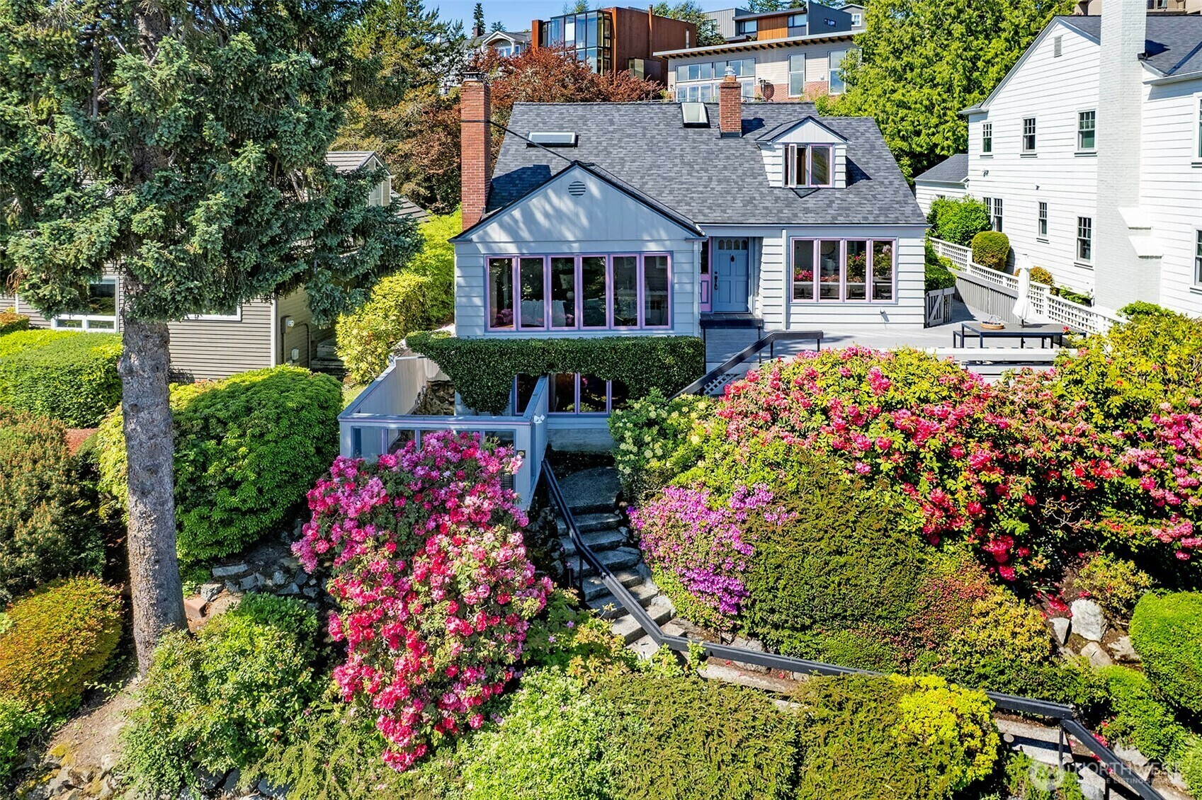 4539 E Laurel Drive NE  Seattle WA 98105 photo