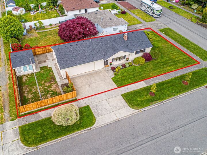 Property Photo:  1320 N Cheyenne Street  WA 98406 