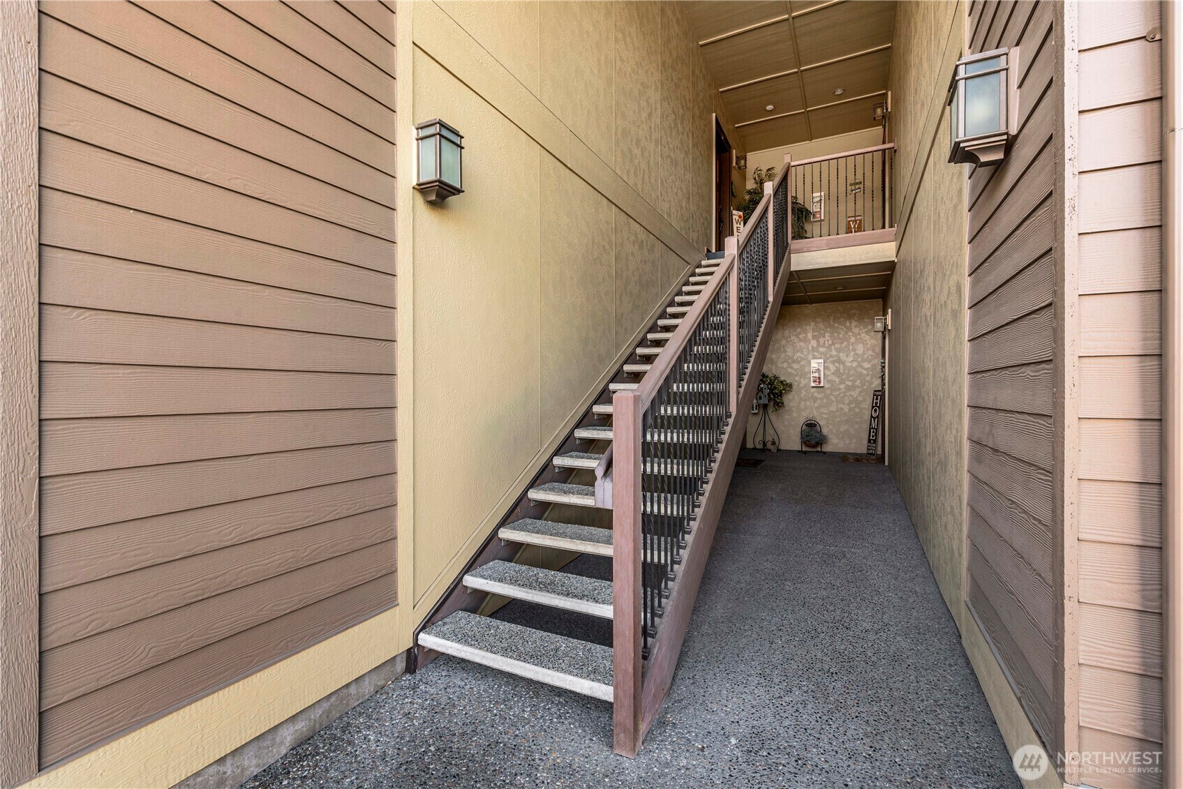 Property Photo: 1051 N Baker Avenue B204 WA 98802