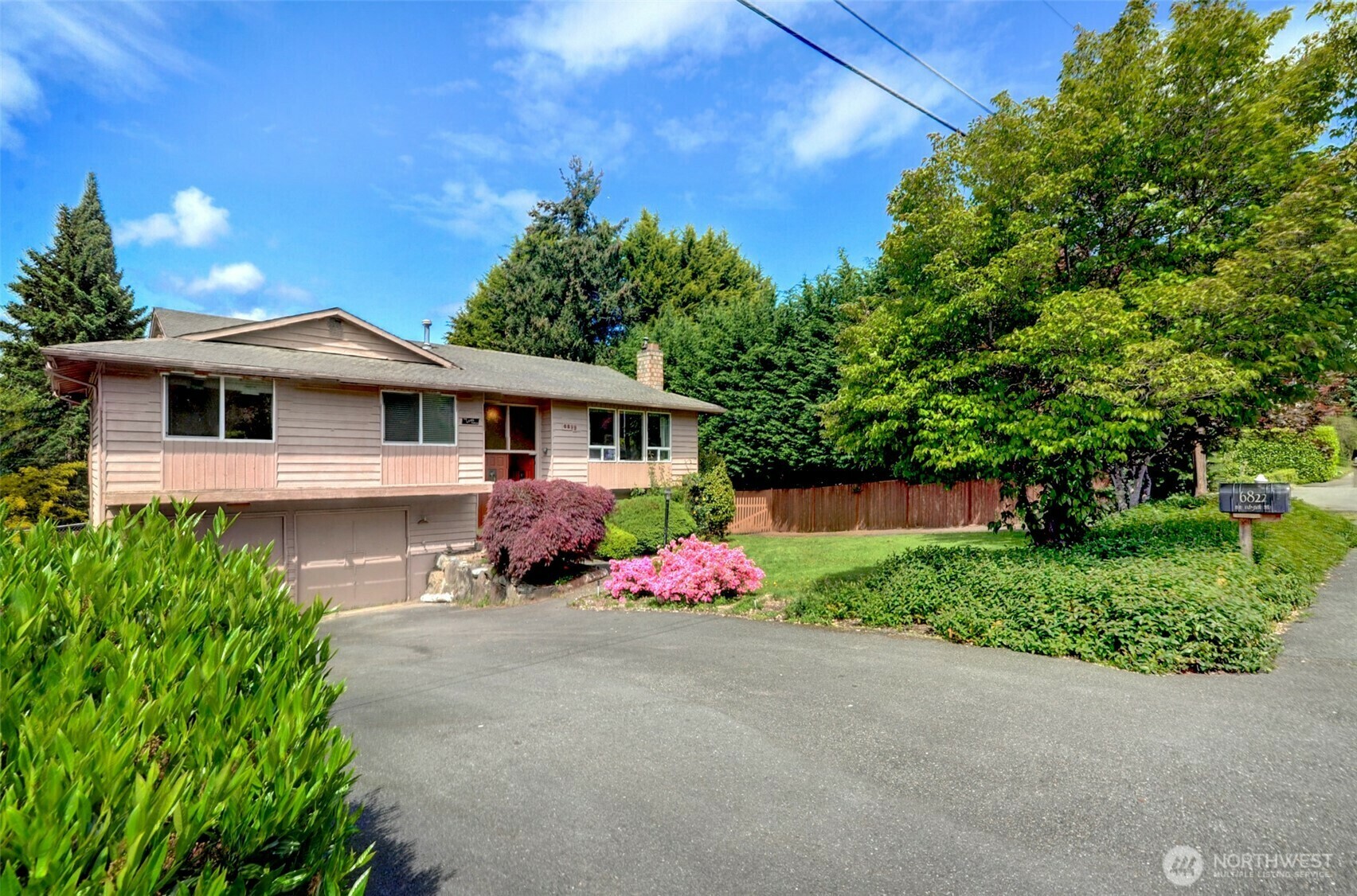 Property Photo: 6822 NE 165th Street WA 98028