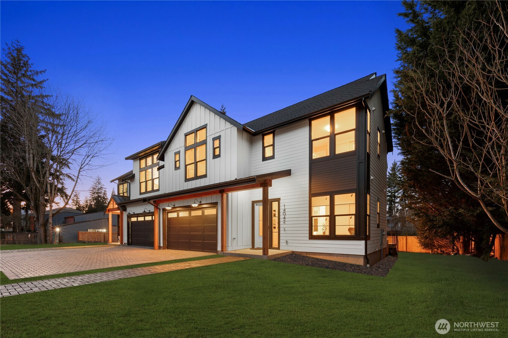 Property Photo: 14040 SE 8th Street WA 98007