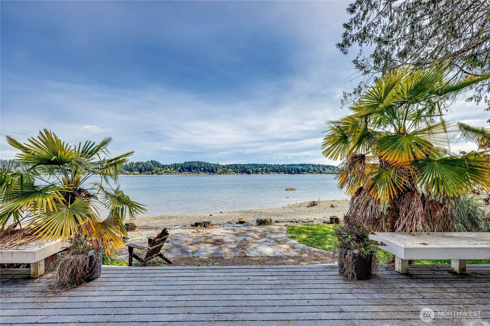 Property Photo: 7602 E Grapeview Loop WA 98524