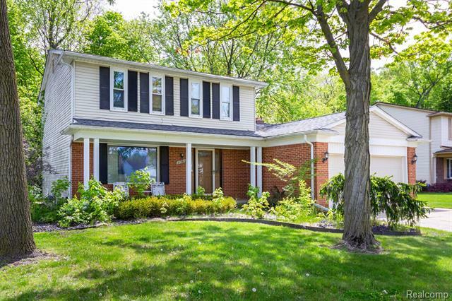 Property Photo: 21964 Sunrise Boulevard MI 48375
