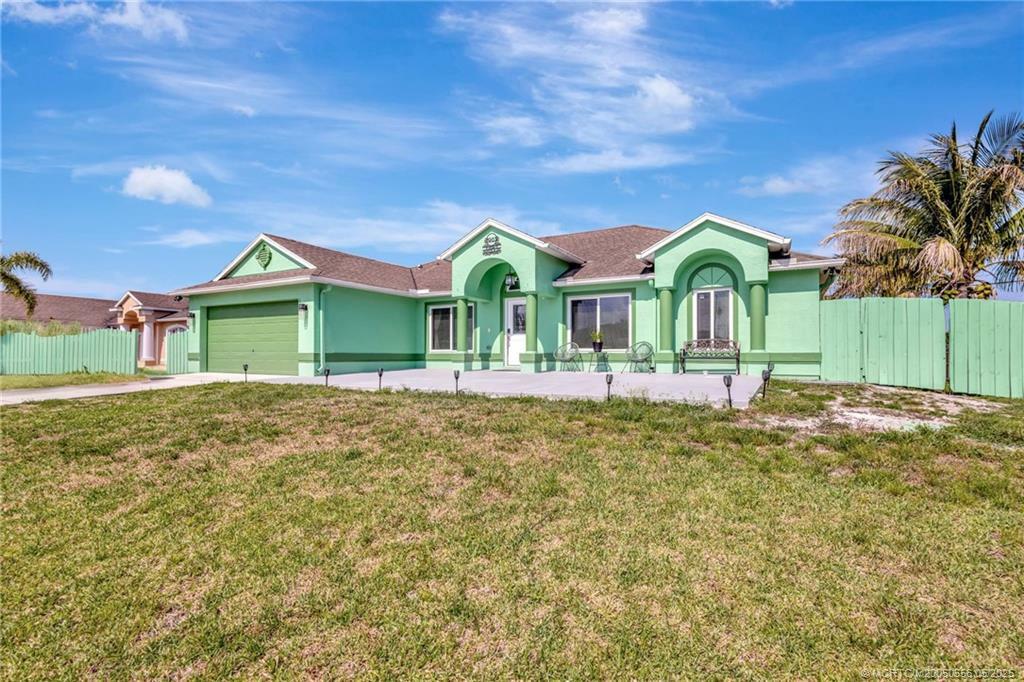Property Photo: 1985 SW Beard Street FL 34953