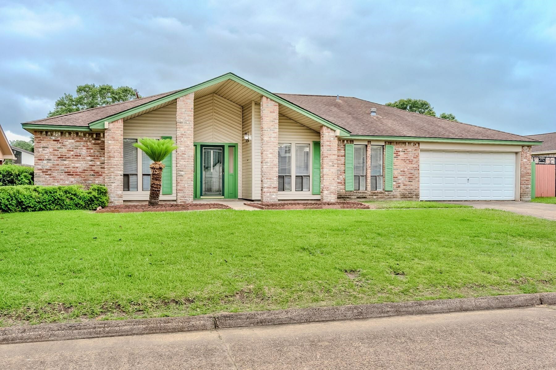 3920 Blackberry Lane  Port Arthur TX 77642 photo