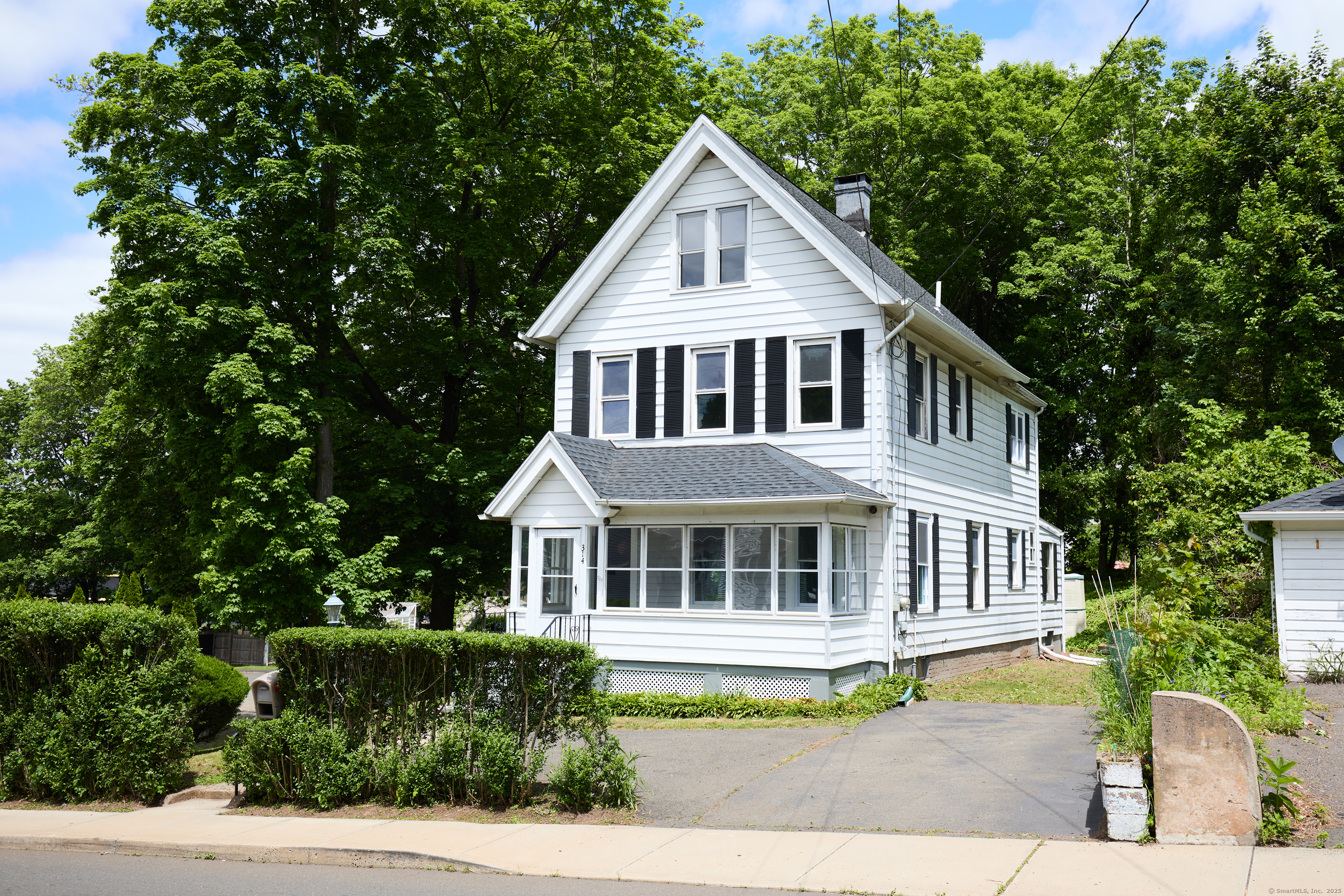 314 Skiff Street  North Haven CT 06473 photo