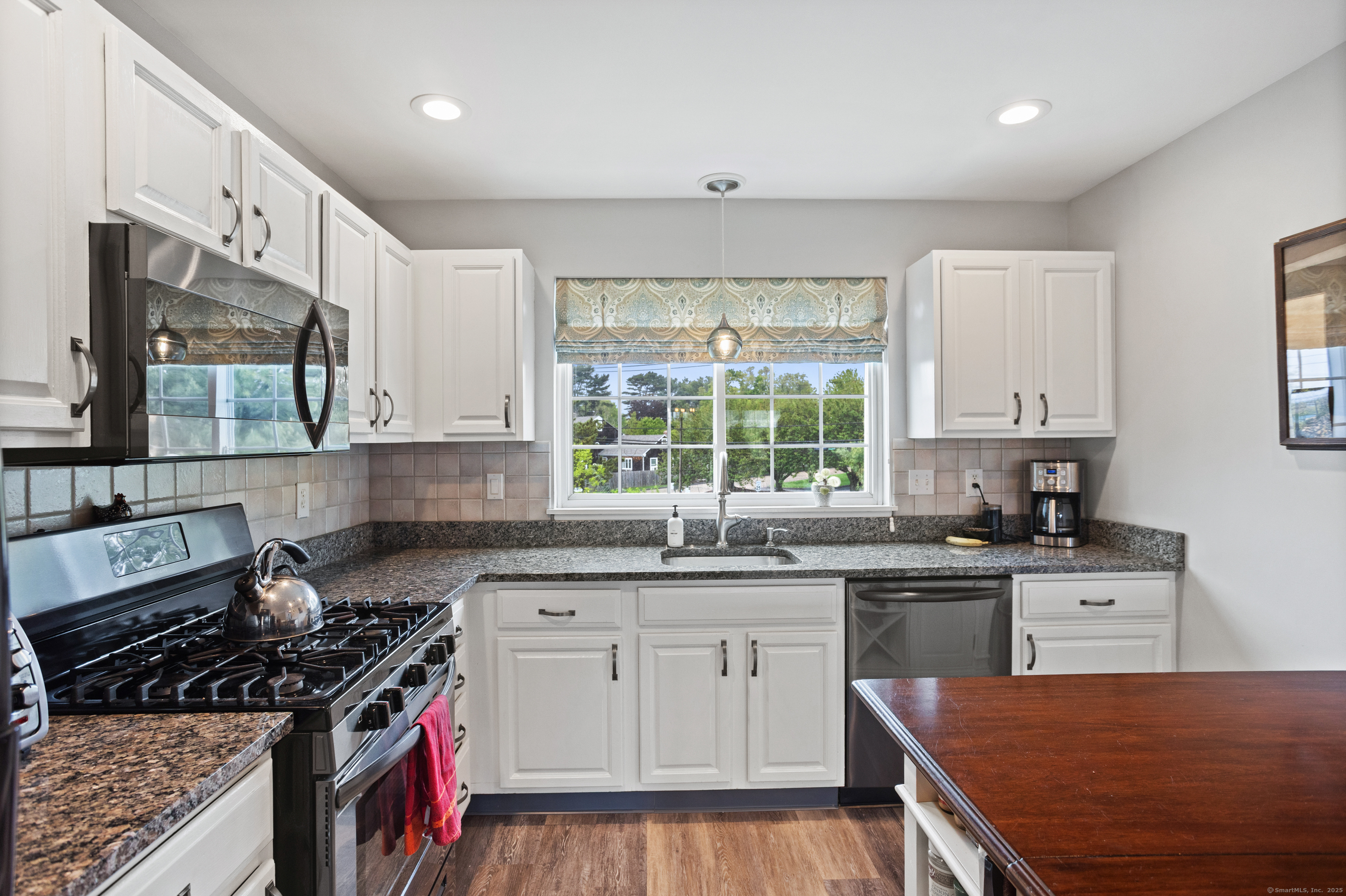 Property Photo:  560 Silver Sands Road 902  CT 06512 