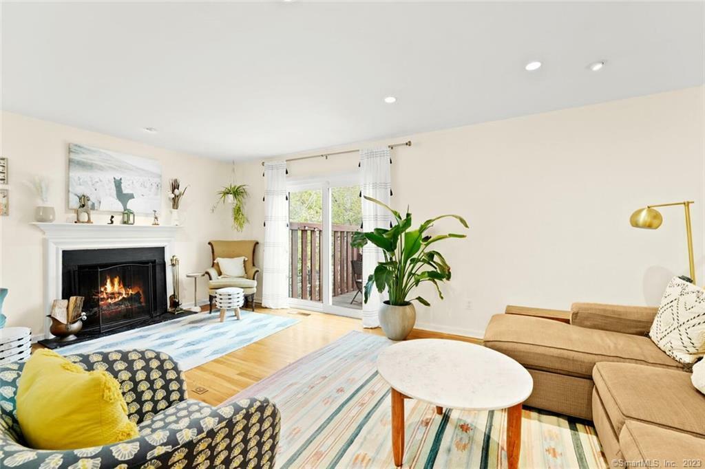 Property Photo: 37 Sheephill Road Apt 9 CT 06878