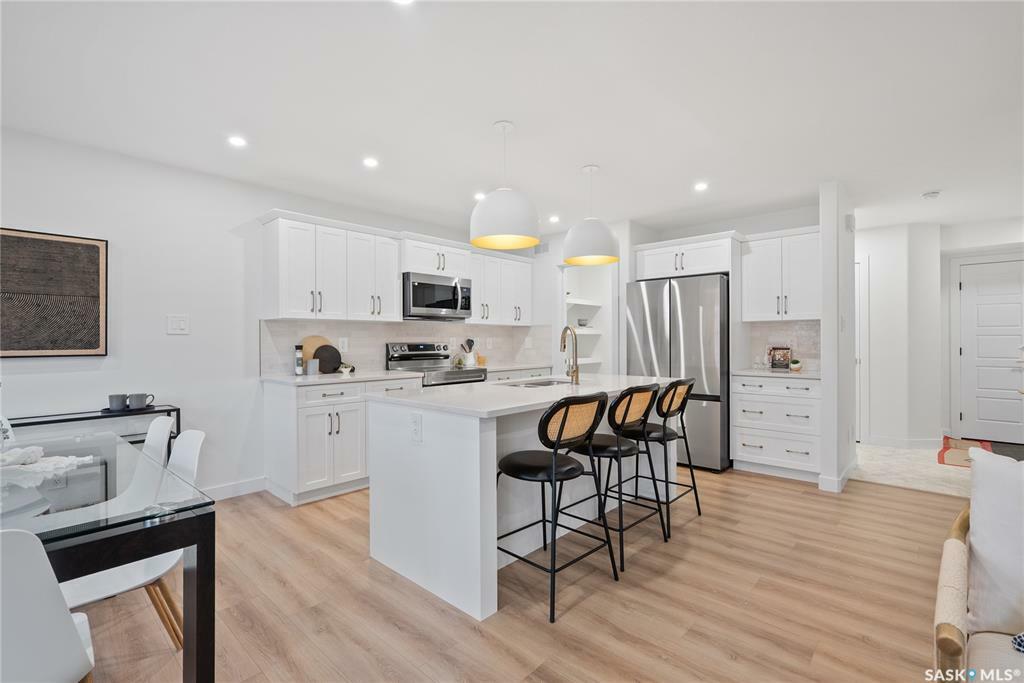 Property Photo:  170 Doran Way  SK S7V 0Z7 