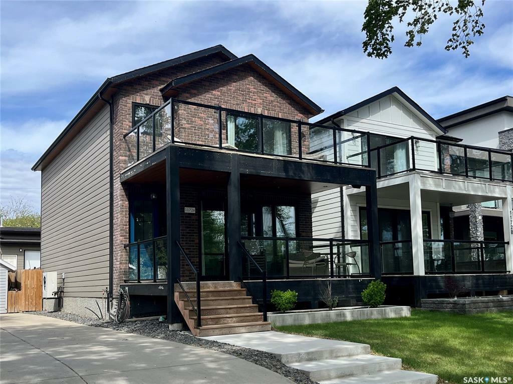 Property Photo:  1172A Spadina Crescent E  SK S7K 3H8 