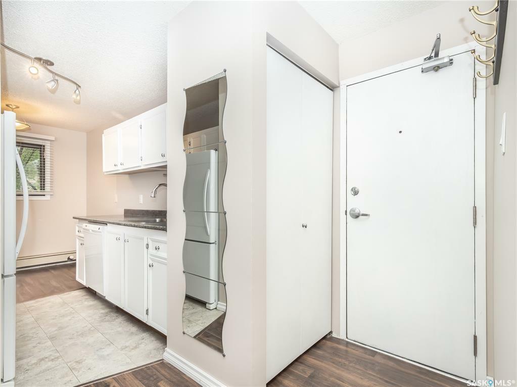 Property Photo: 720 8th Street E 306 SK S7H 0R3