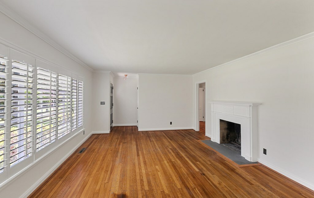 Property Photo: 121 N Roberta AL 36303