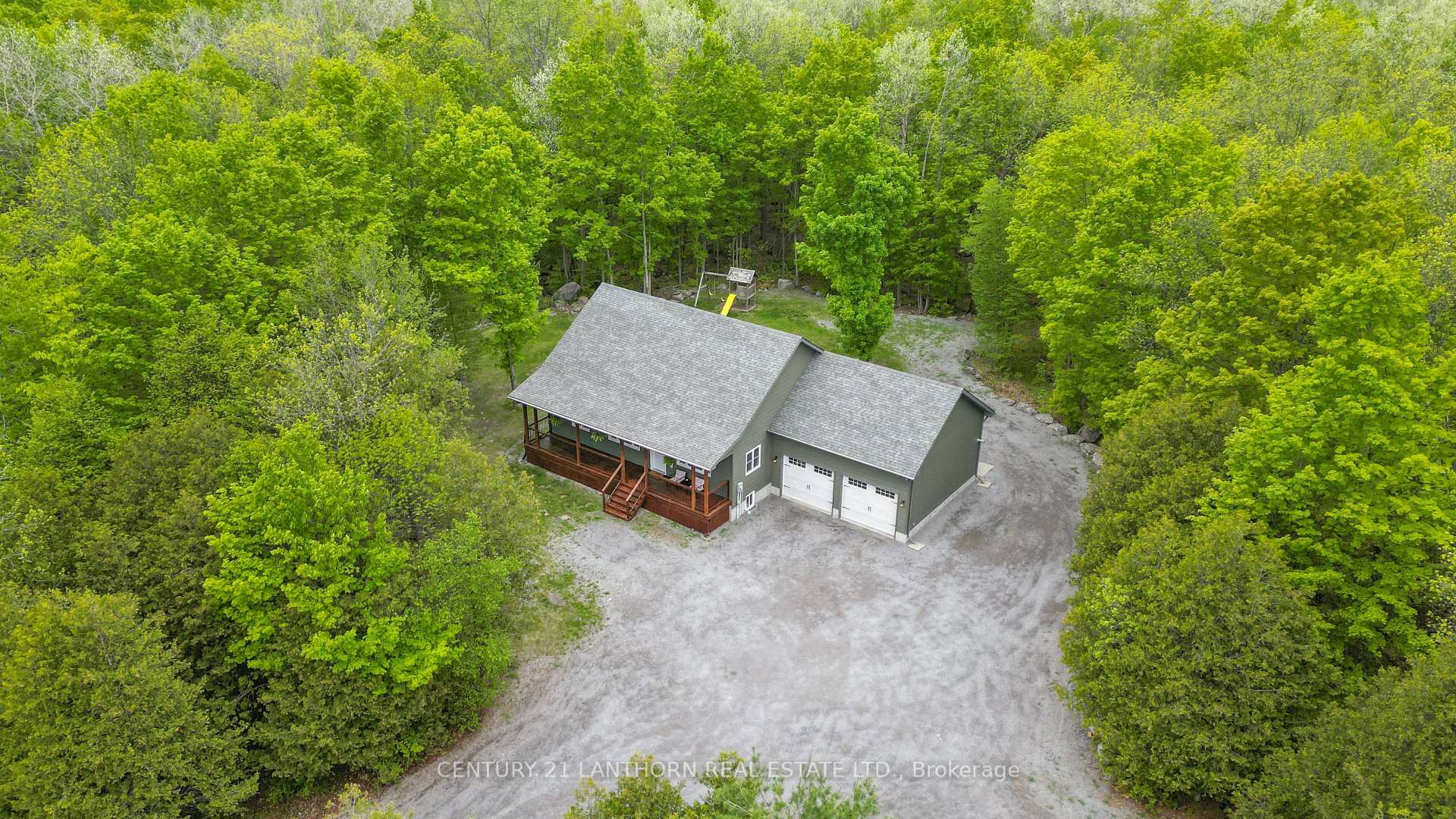 Property Photo: 613 Crookston Road ON K0K 2K0